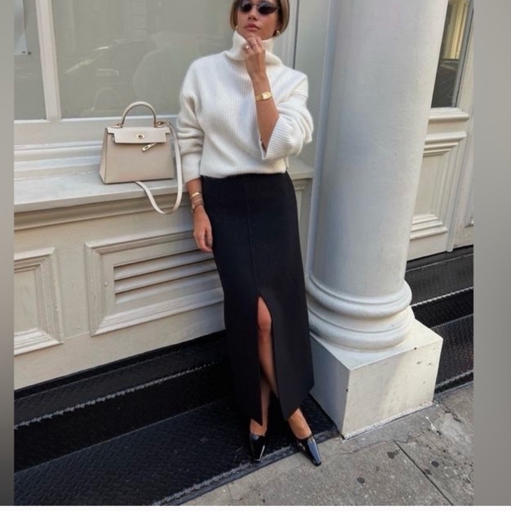 Banana Republic Black SILK Midi Maxi  Skirt with Front Slit